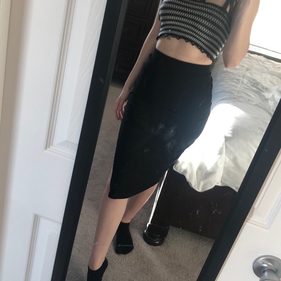 Skirt - Picture 2 of 3